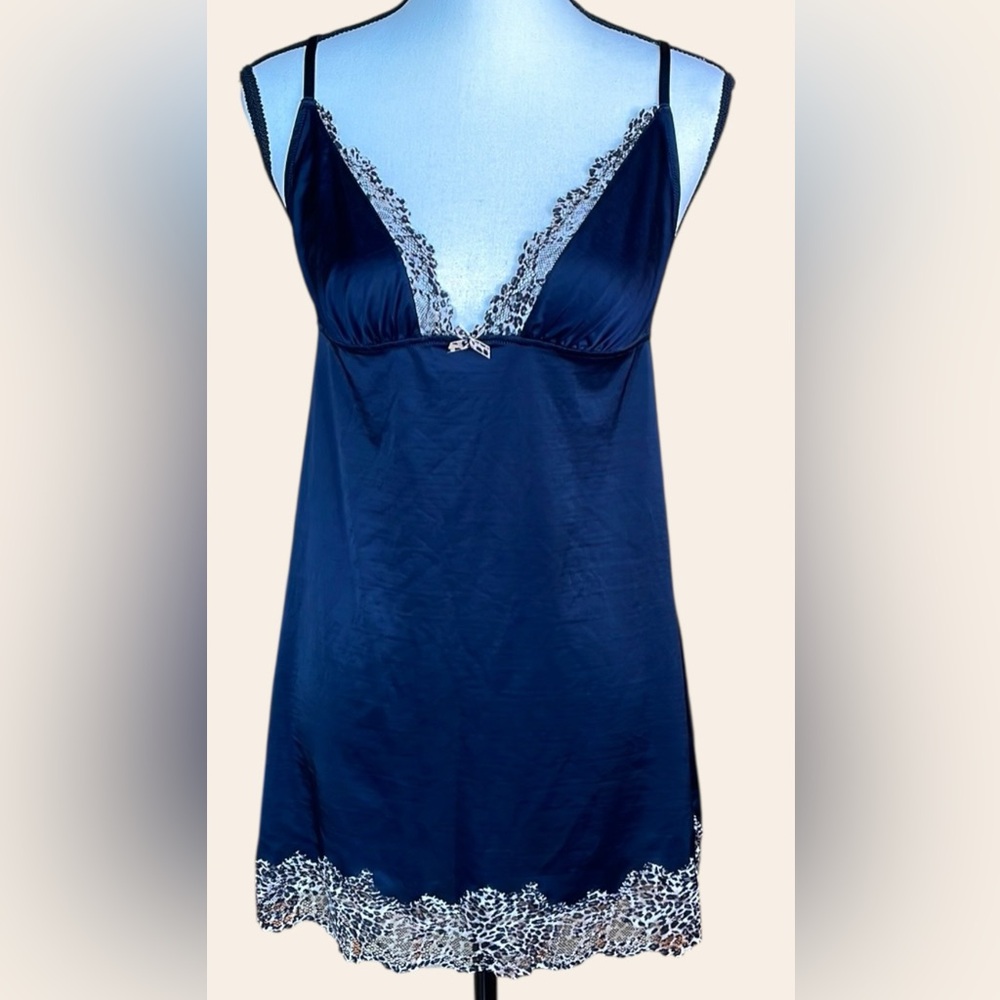VICTORIA’S SECRET Chemise Slip Dress Shaping Control Black Nightie Intimates